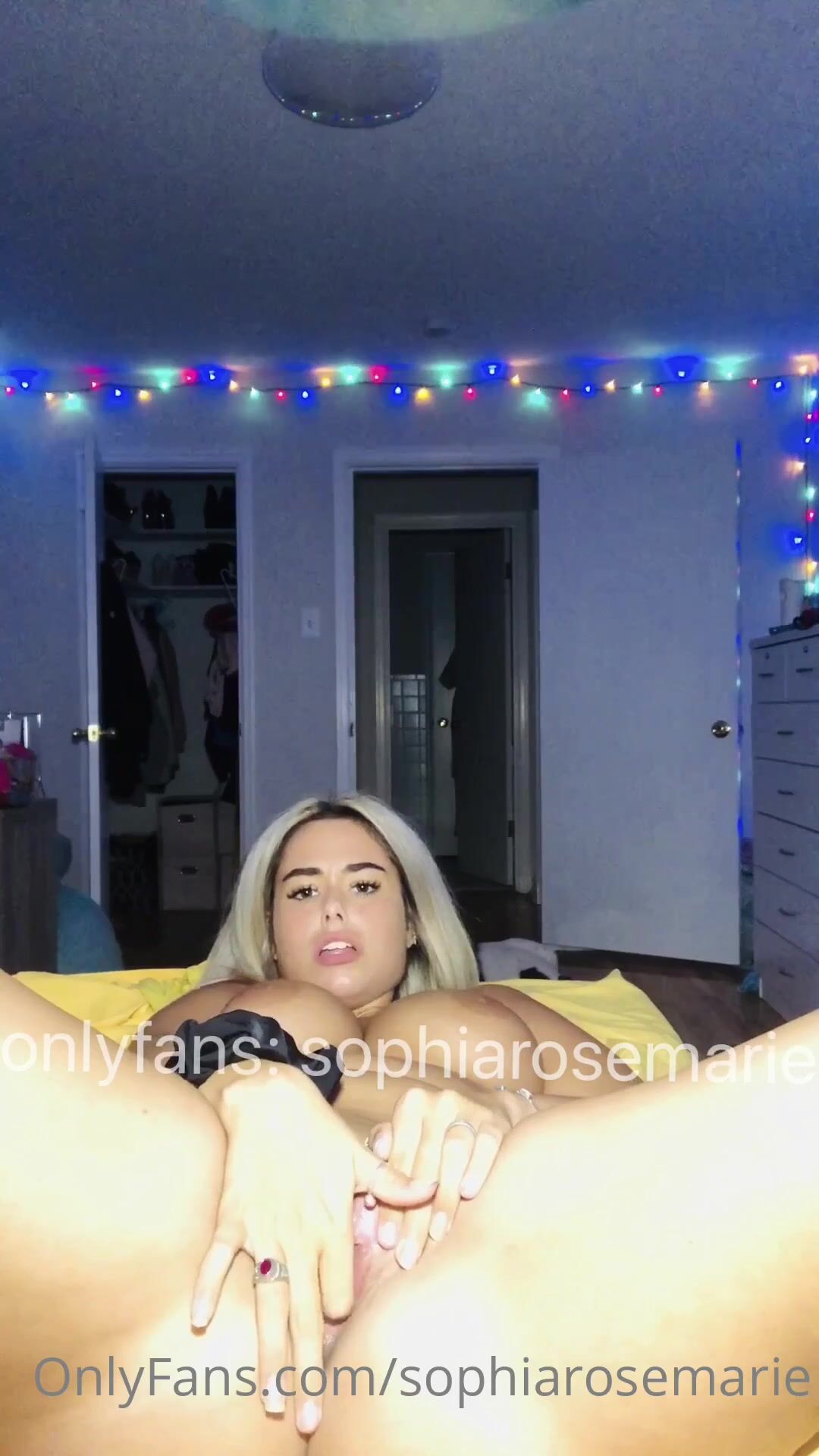 Sophia Rose Marie Onlyfans 4