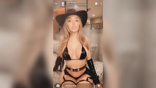Lynaritaa sexy lingerie tease Snapchat