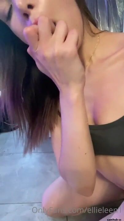 Ellie leen buttplug