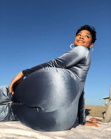 Aiyana lewis gif