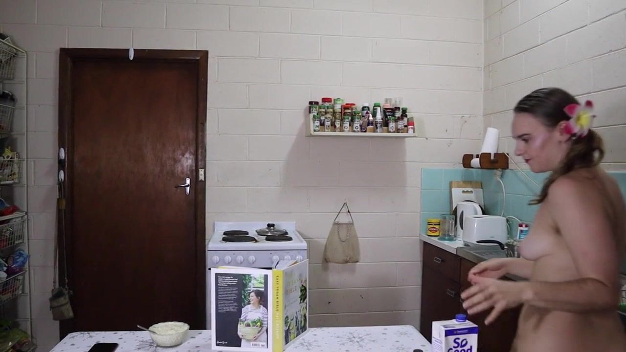 Slightly crazy vegan creating videos1