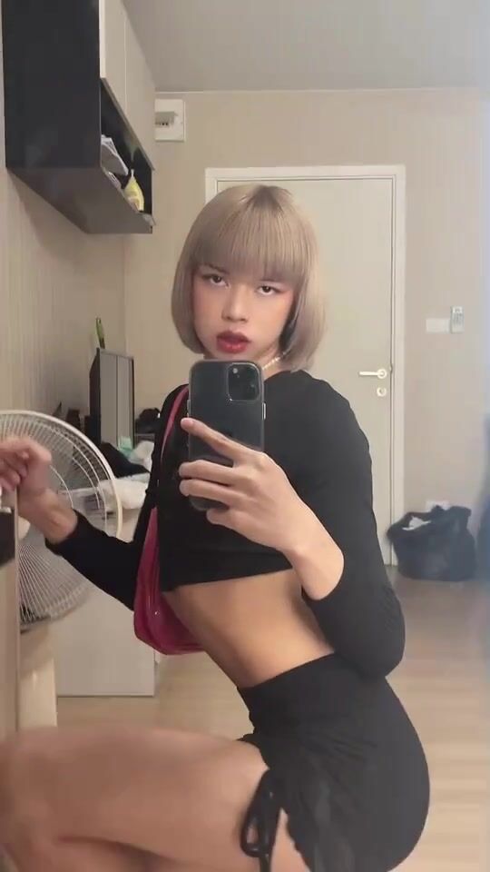 ladyboy mona onlyfans