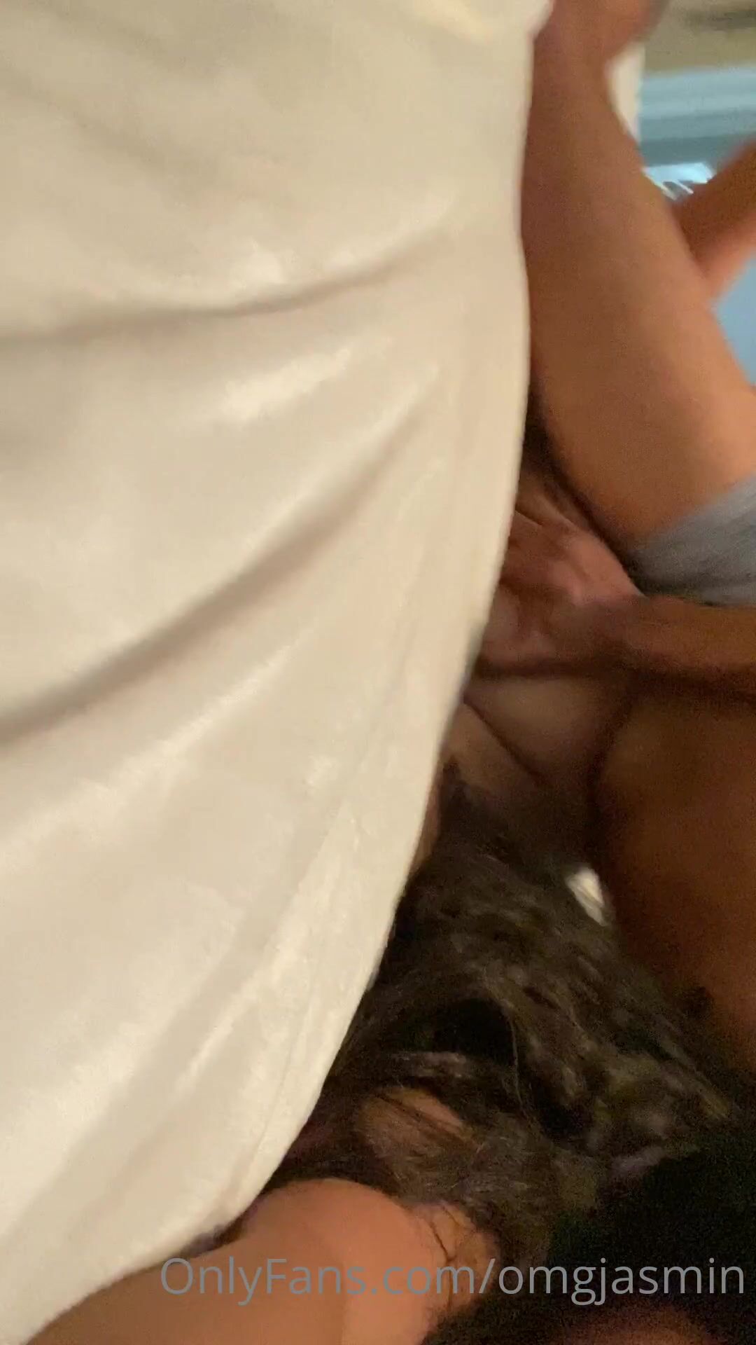 OMGJASMIN sex tape ends with a facial.