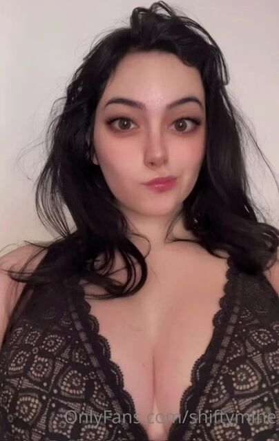 Shiftymine - Jiggle Tits