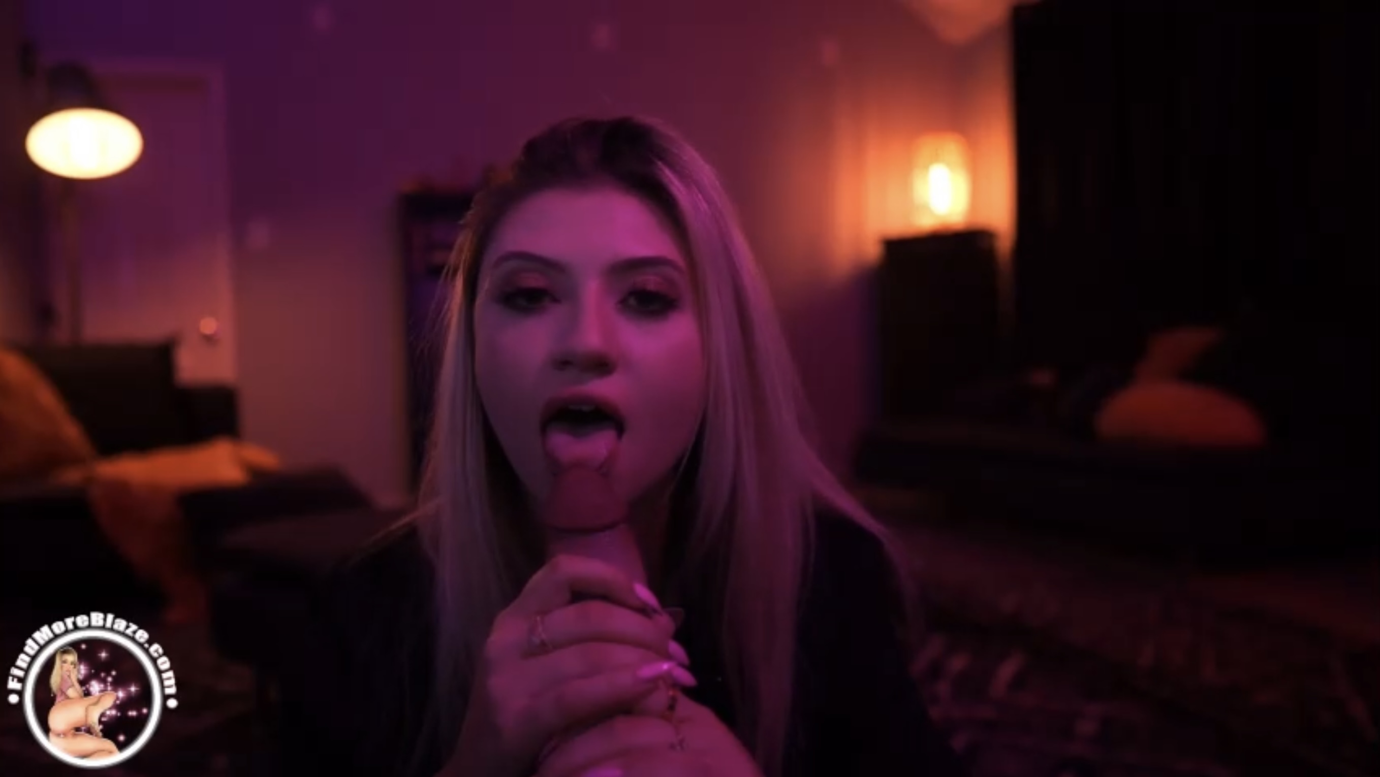 BlazeFyre camshow blowjob