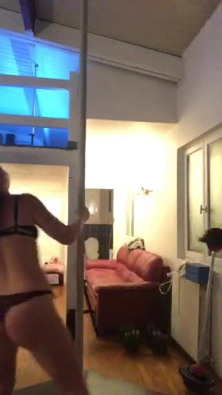 Iskatha Poledance