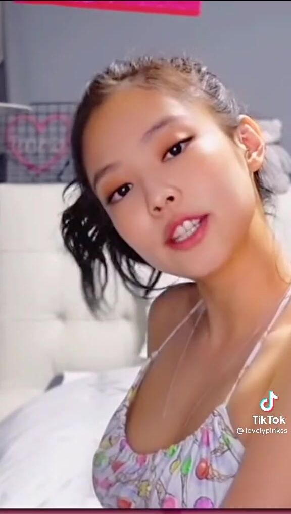 Blackpink jennie for jerking off