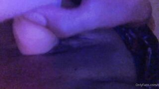 Queen Sandra: Dildo Demonstration