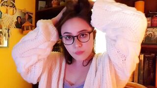 Twitch streamer Vylerria / JadeyAnh Tongue