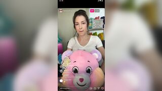KeraBear_official flashing while changing on Instagram Live