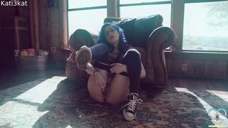 Kati3kat_-_Cabin_Fever