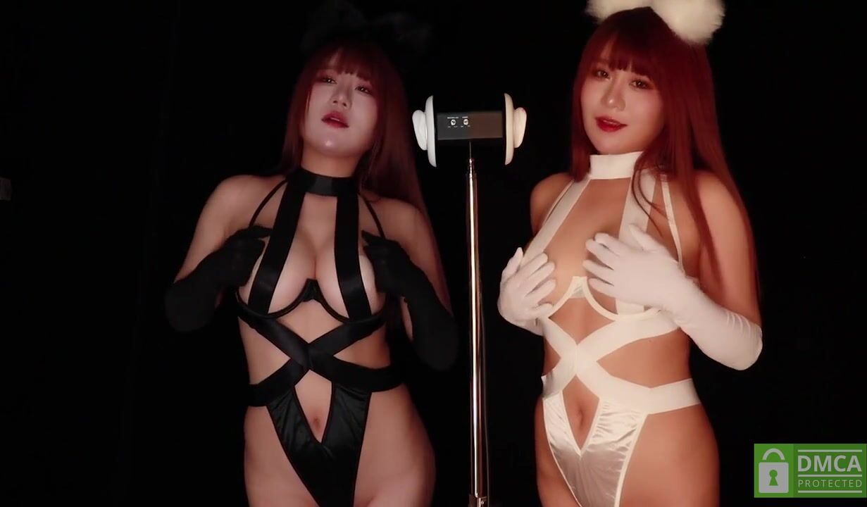 uy1ng asmr twin ear licking