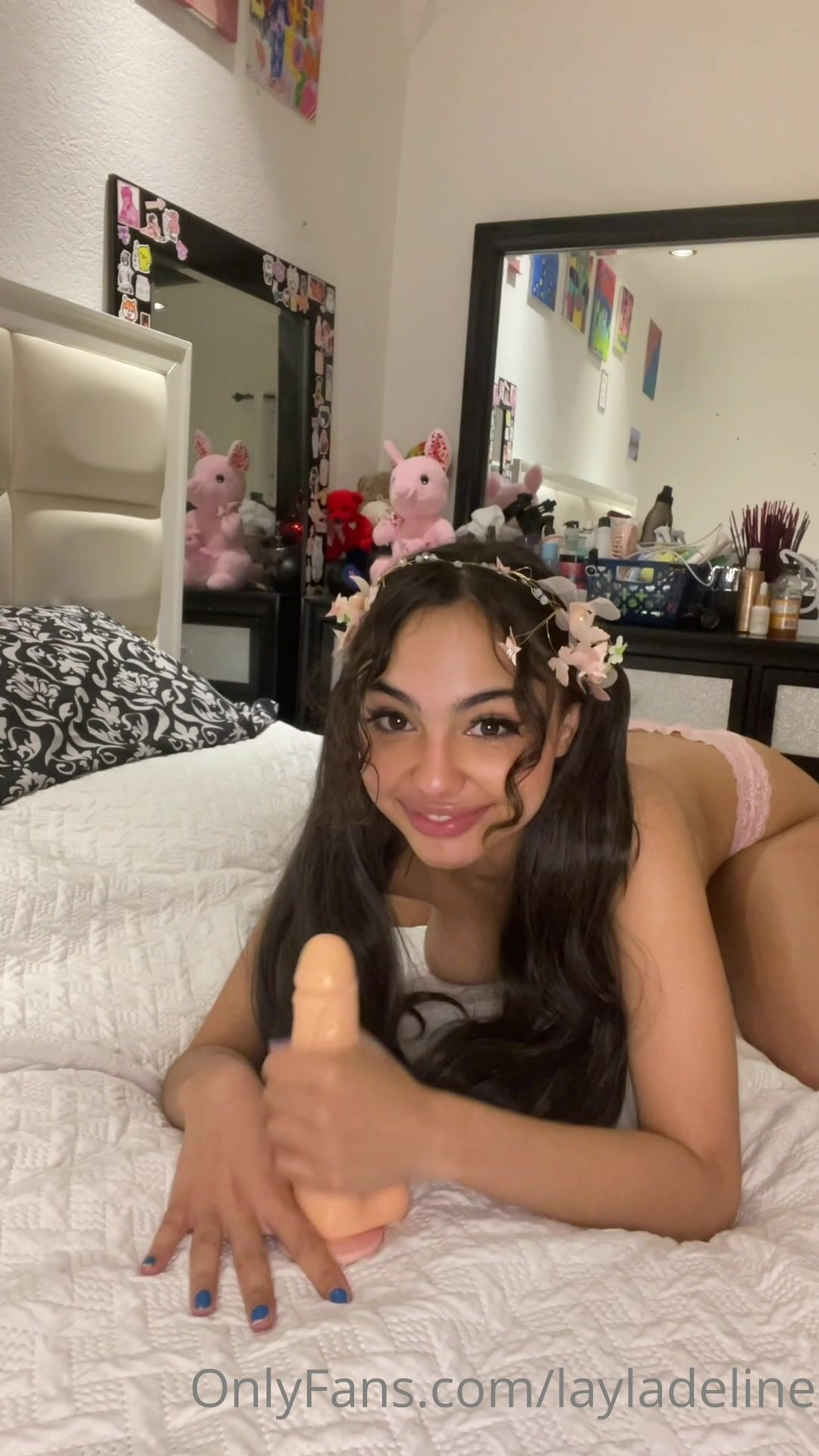 layladeline 10min dildo sucking