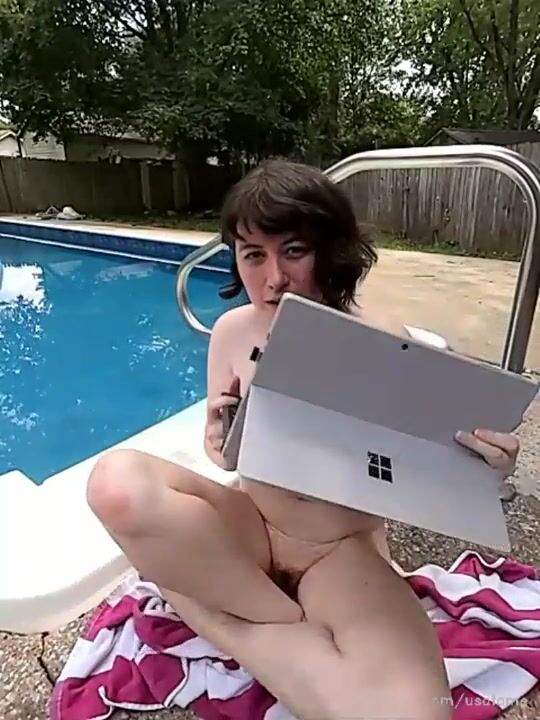 Usatame by the Pool