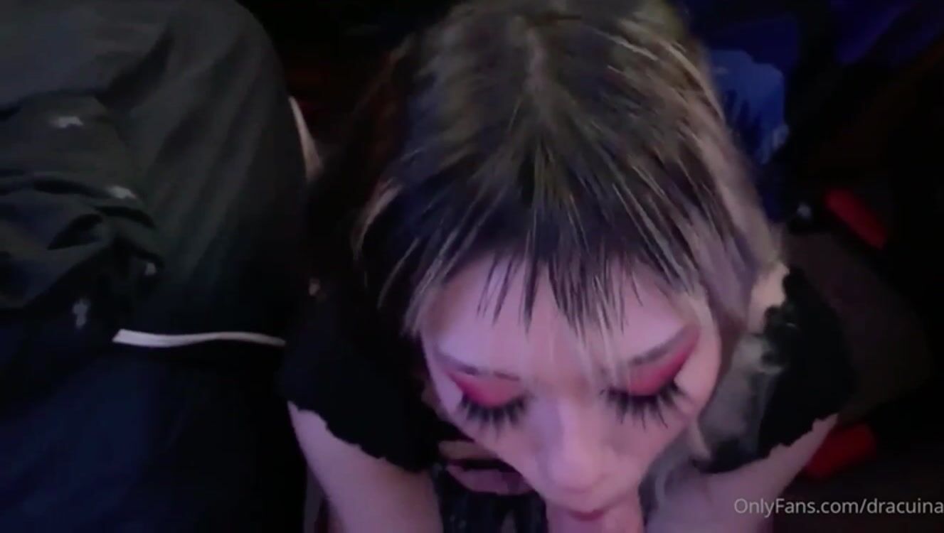 dracuina gives a passionate blowjob