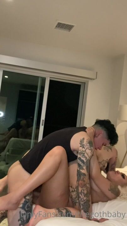 Honey Huxxlee and Hawk