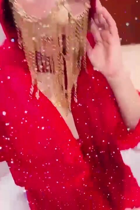 Alia_jeddah_ eyes .( no nude)