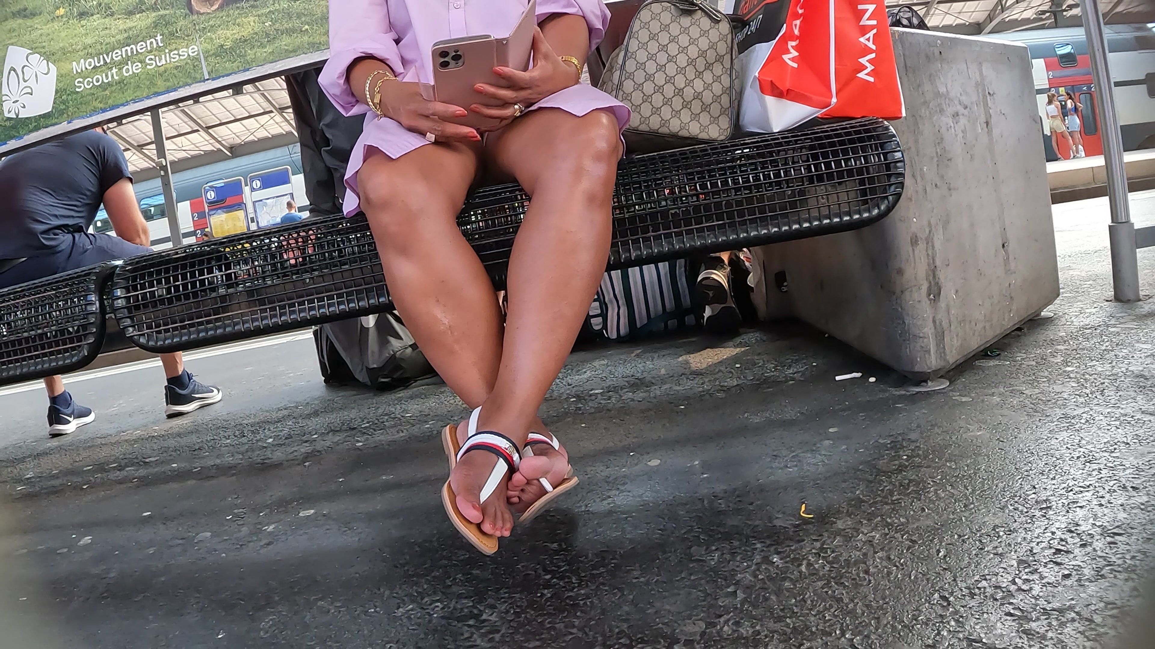 Best 2022 Sexy Milf Legs Teen Toes Amateur Voyeur Candid Feet 001