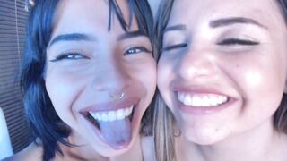 2 GIRLS TONGUE OUT AHEGAO