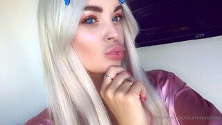 Courtney Smoke OnlyFans Leaks