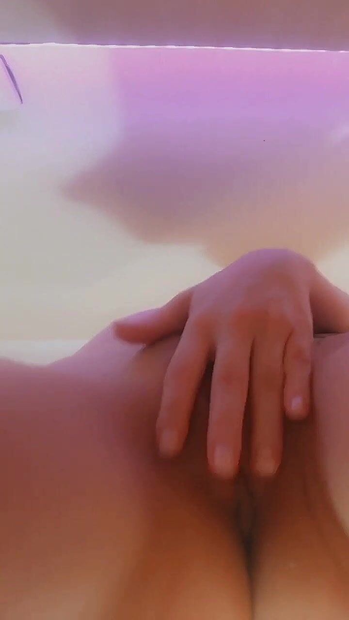 Marycary I wanna sit on your face now