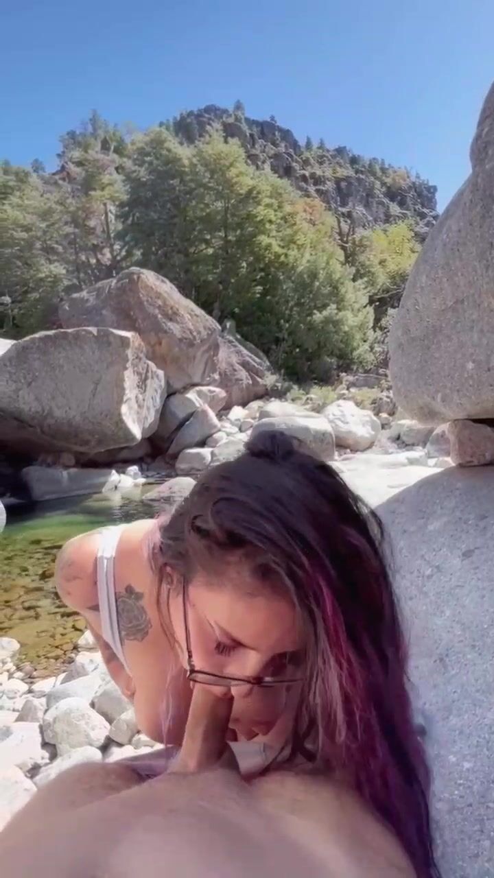 Carla Roseblack mesmerizing her fans