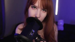 ASMR MOOD Ear Licking
