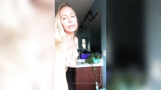 Nicole Aniston New Toyfriend