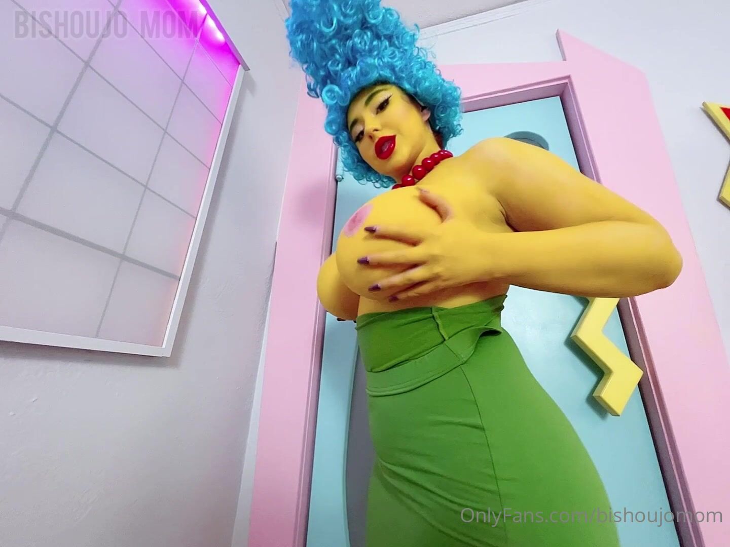 Bishoujomom Marge Simpson cosply