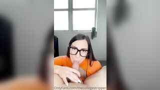 Mia Monroe (TheCollegeStripper) - Velma Cosplay
