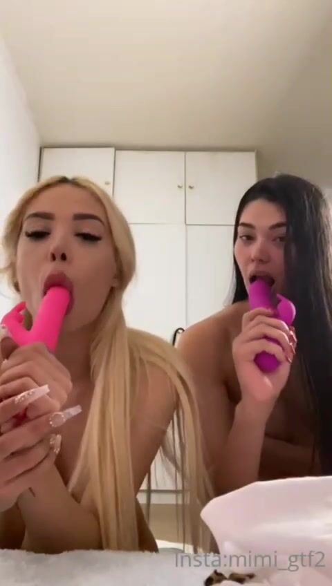 Mimi_gtf2 Instagram GG nude dildo Sex & oral