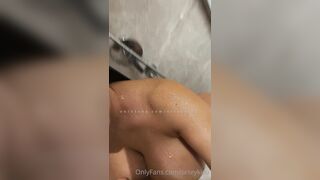 Olya Seteykina shower-1