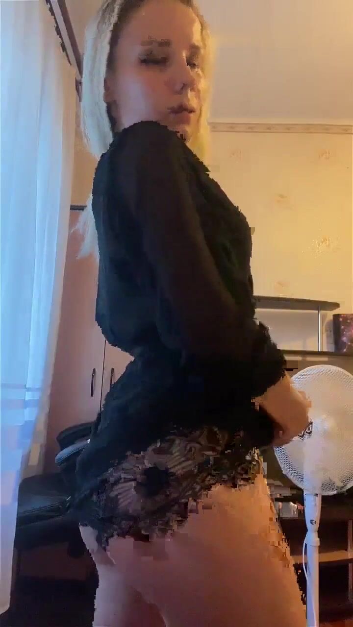Bigo Blonde Flashes Underwear While Dancing Ms_Lesya