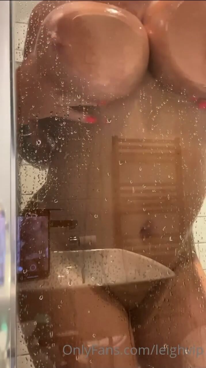 Emma Leigh shower