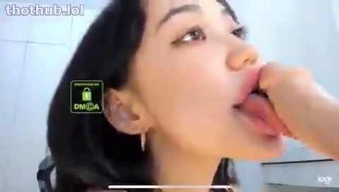 Yoona Lee bj