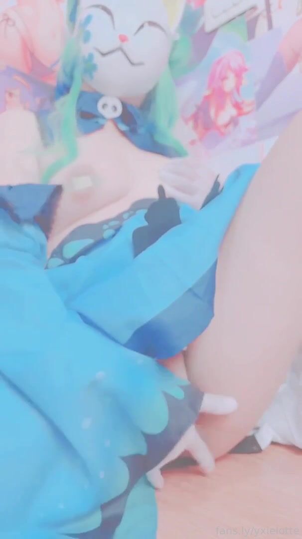 Uruha Rushia Cosplay