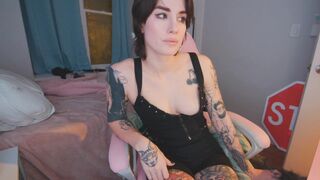 aynmarie's webcam show from chaturbate 2023-04-27 04:42