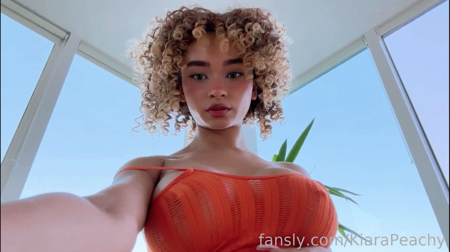Kiara peach