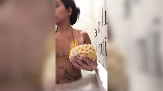 Aaliyah Hadid in shower