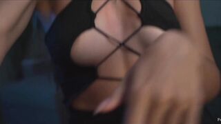 _mariarty_ lingerie tease
