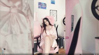 Mellooow solo fully naked