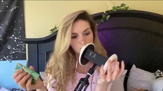 Ear Eating Gum Chewing ASMR