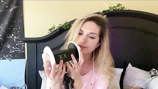 Ear Eating Gum Chewing ASMR