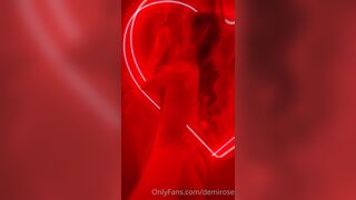 Demi rose
