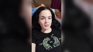 sweetflowwer 2023-06-14 ukranian streamer flashing during shelter alarm