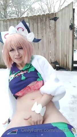 Usatame Snow Masturbation