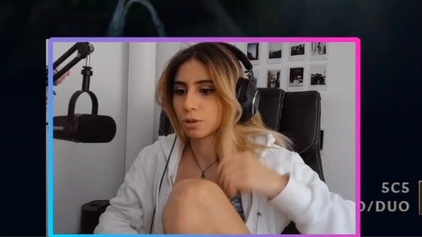 Aloonea nip slip