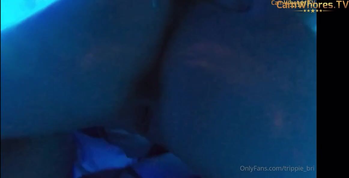 Trippie Bri pool sex