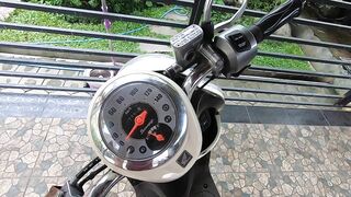 AYUMI ANIME - MEETING A FAN IN PUBLIC - PART 1