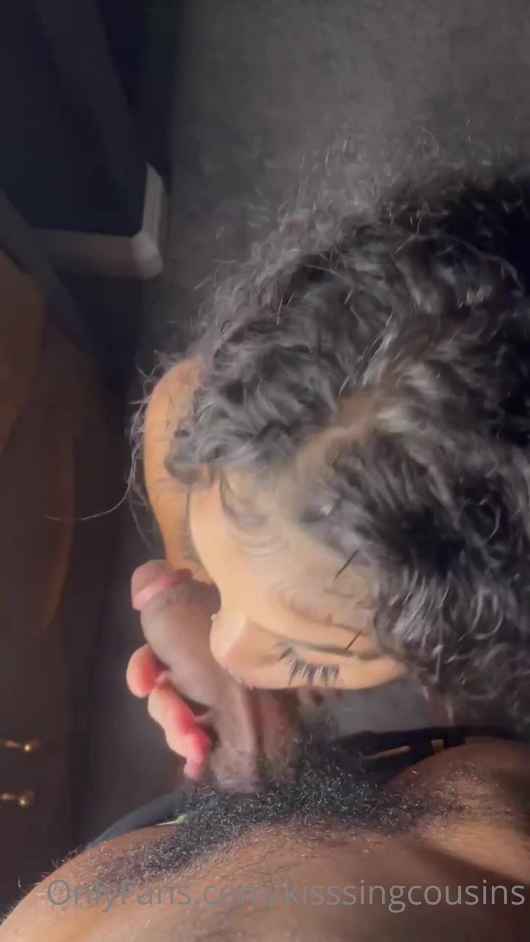 KISSSINGCOUSINS BLOWJOB
